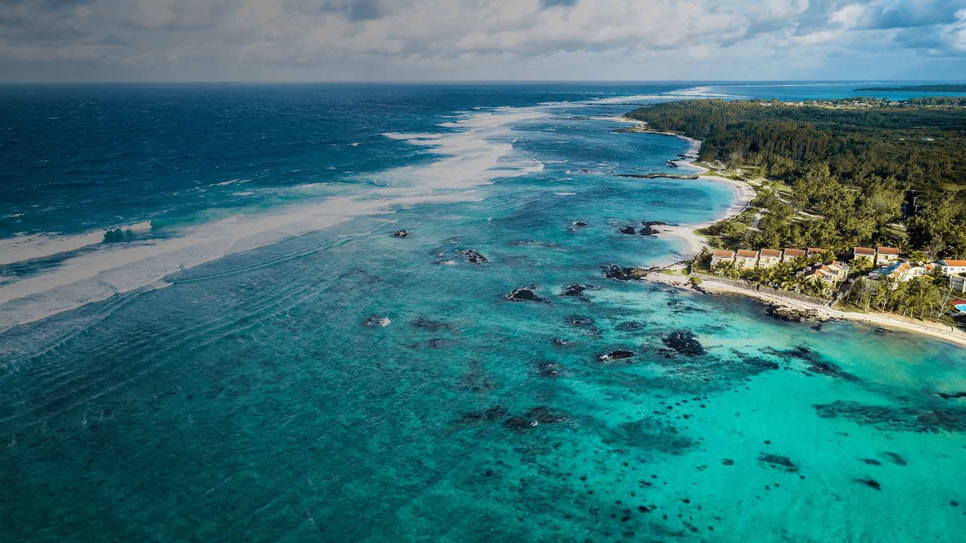 Belle Mare Holidays Mauritius 2024 / 2025 Travelbag