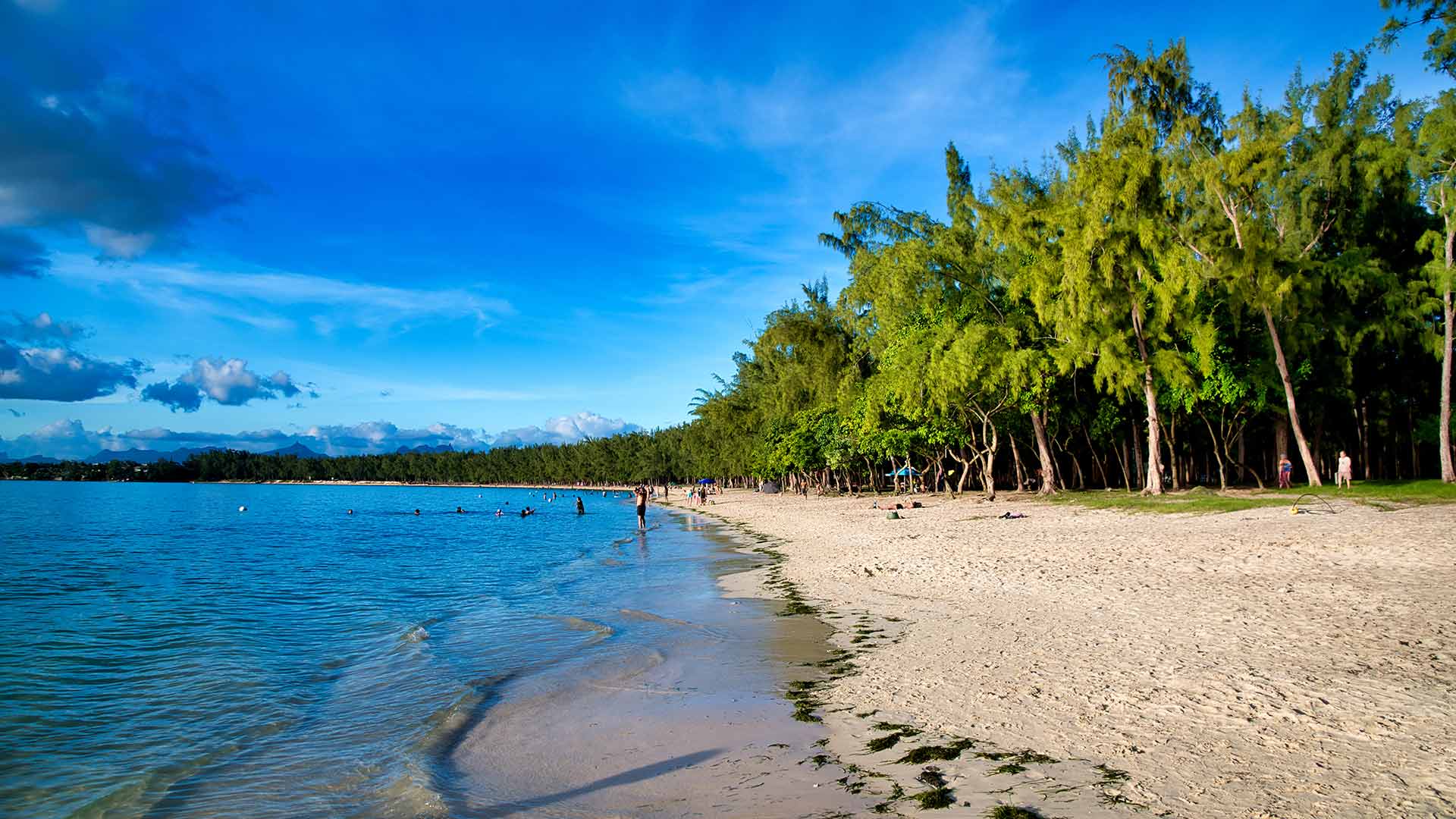 Grand Baie Holidays 2024 / 2025 Travelbag