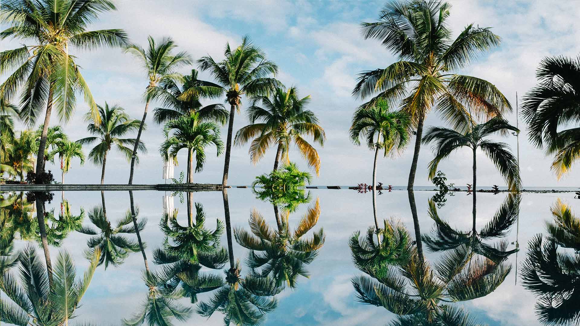 Flic en Flac Holidays Mauritius 2024 / 2025 Travelbag