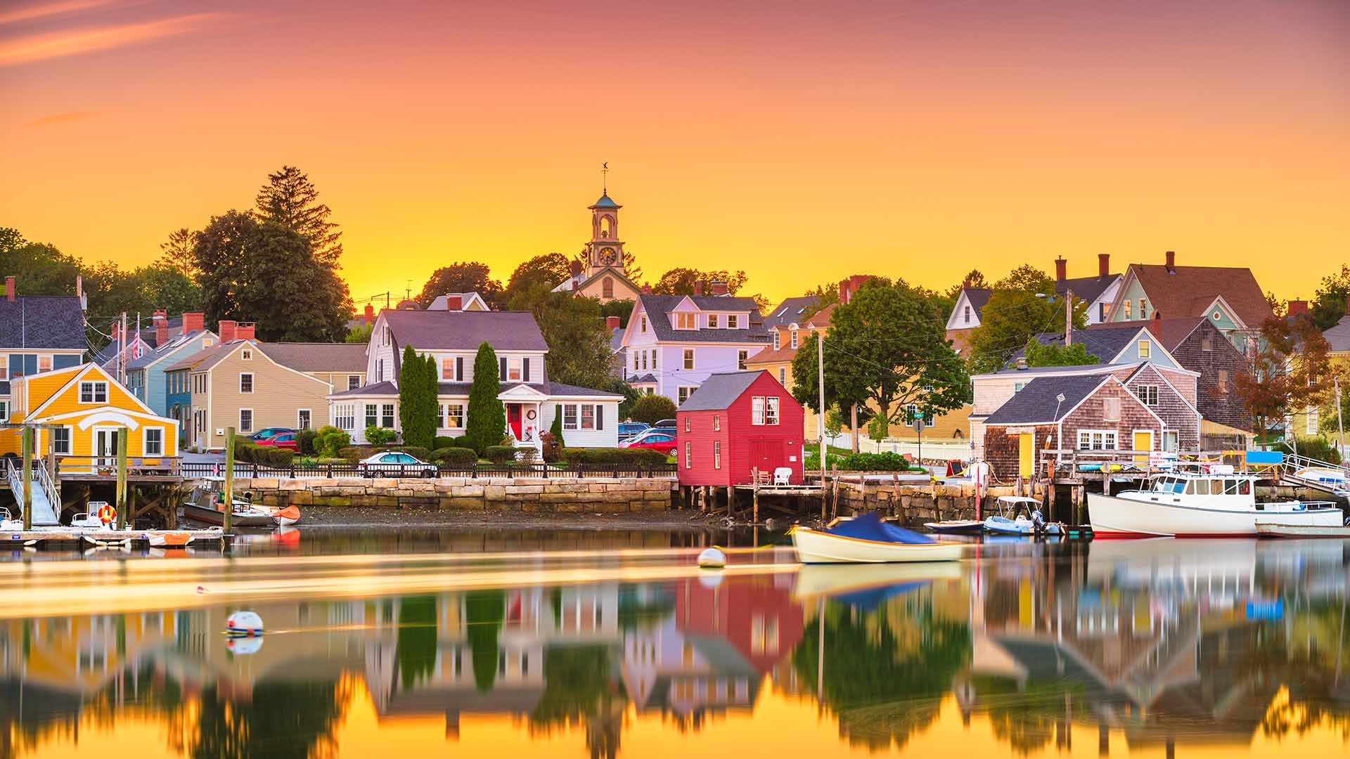 New Hampshire Holidays 2025 / 2026 Travelbag