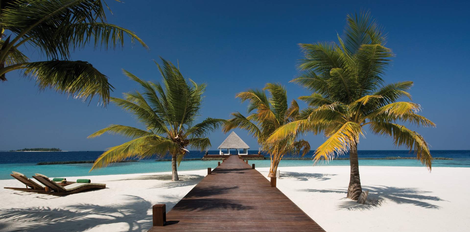 Coco Bodu Hithi, Maldives | 2026 / 2027 | Travelbag