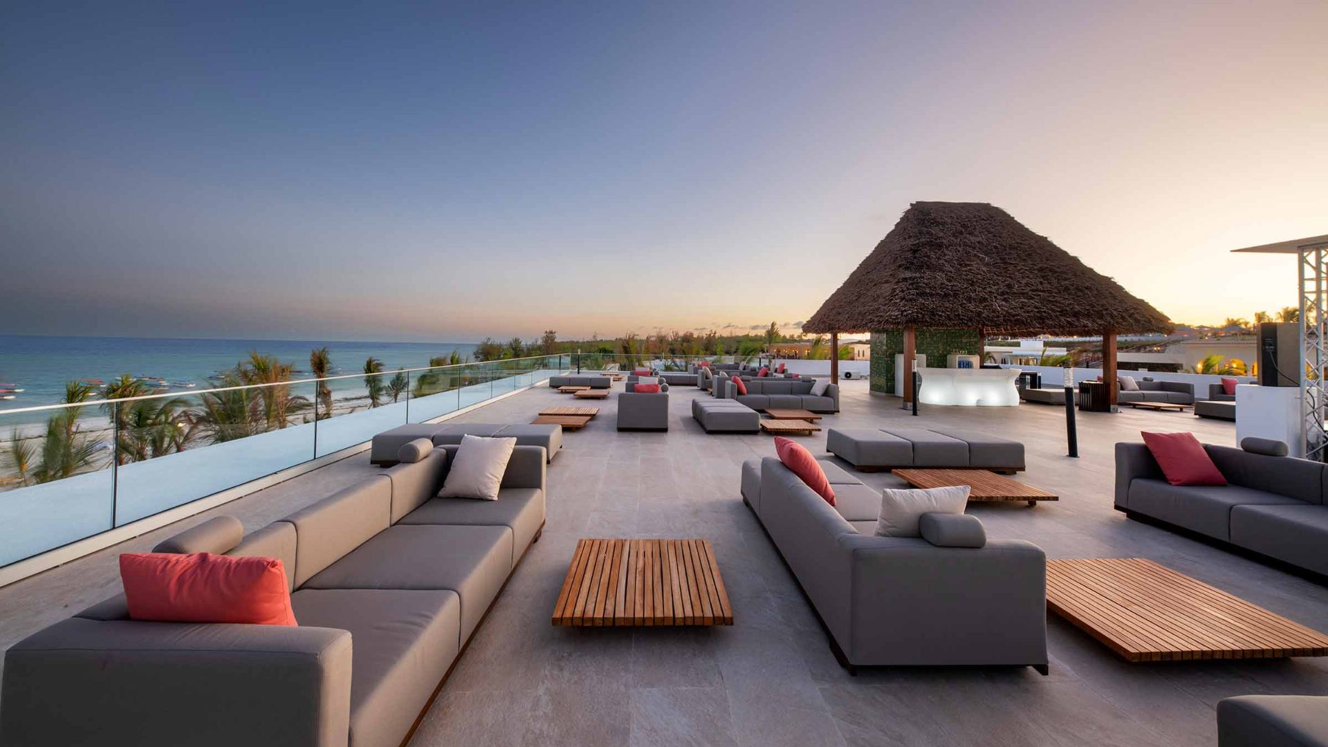 The Mora Zanzibar 2024 / 2025 Travelbag