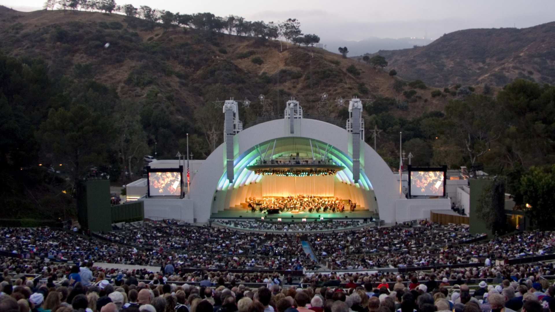 Los Angeles Holidays 2026 Dody Scarlett